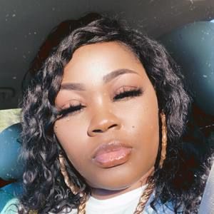 Meet your Posher, Tana